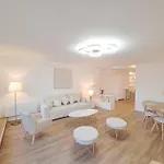Le Biarritz - Vue Cathédrale Et Parking Gratuit Appartamento Reims