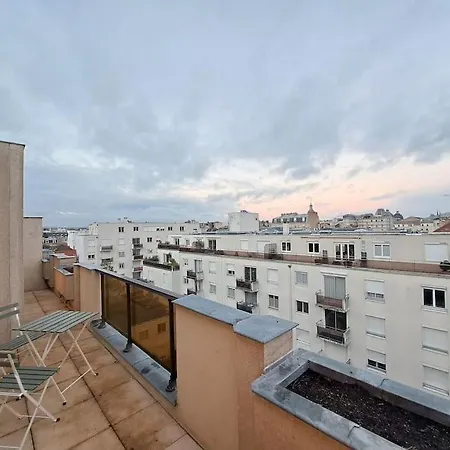 Le Biarritz - Vue Cathédrale Et Parking Gratuit Reims