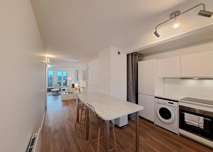 Le Biarritz - Vue Cathédrale Et Parking Gratuit